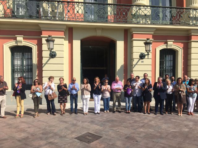 El Ayuntamiento de Murcia condena del asesinato de una joven a manos de su expareja en Canteras - 1, Foto 1