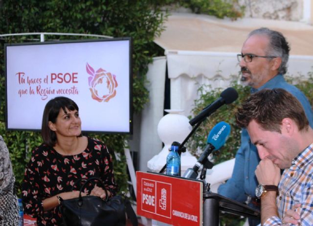 María González Veracruz ganó en la agrupación socialista caravaqueña con el 54,22% de los votos - 2, Foto 2