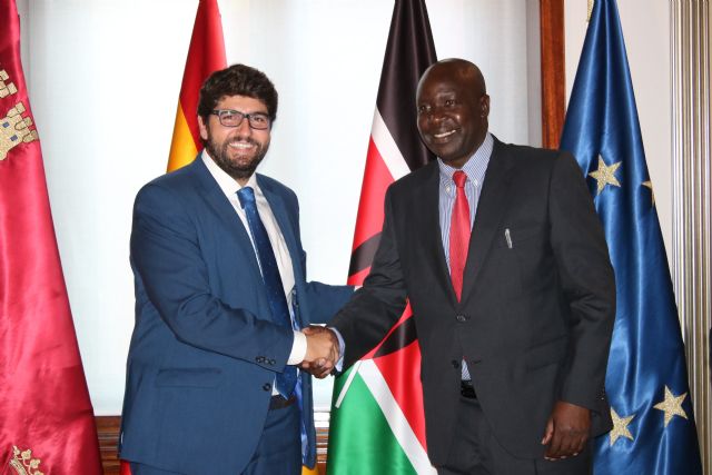 El presidente de la Comunidad recibe al embajador de Kenia en España - 1, Foto 1