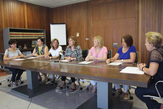 Ayuntamiento y papelerías locales gestionan las ayudas de material para educación infantil - 2, Foto 2