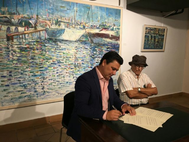 El pintor Saura Mira dona un lienzo de su colección Reflejos, sobre el Mar Menor, al Ayuntamiento de San Javier - 1, Foto 1