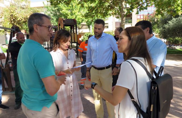 El Ayuntamiento de Caravaca comienza las inversiones en parques y jardines para mejorar su estado y mantenimiento - 2, Foto 2