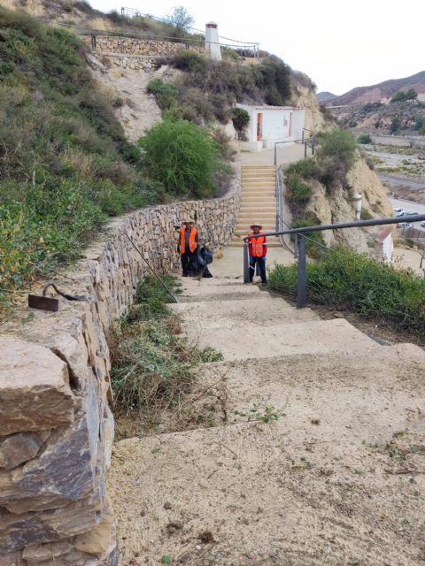 Treinta personas en desempleo participan en el programa de empleo del SEF para acondicionar y mantener espacios públicos - 1, Foto 1