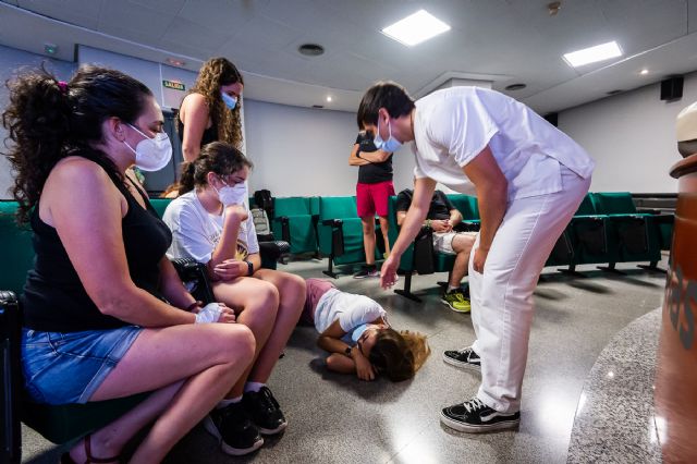 Vithas continúa la formación en RCP al voluntariado del Medio Maratón y el Maratón Valencia en el Hospital Vithas Valencia 9 de Octubre - 1, Foto 1