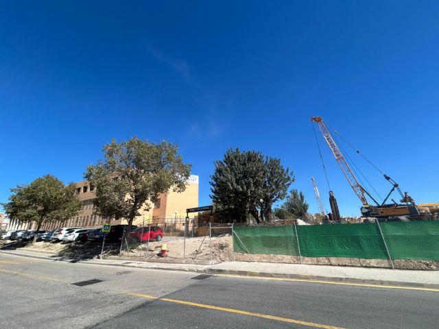 El PSOE de Lorca reclama medidas para mitigar el impacto de las obras del AVE en edificios municipales y pide garantizar la revisión OCA en todos los colegios - 1, Foto 1