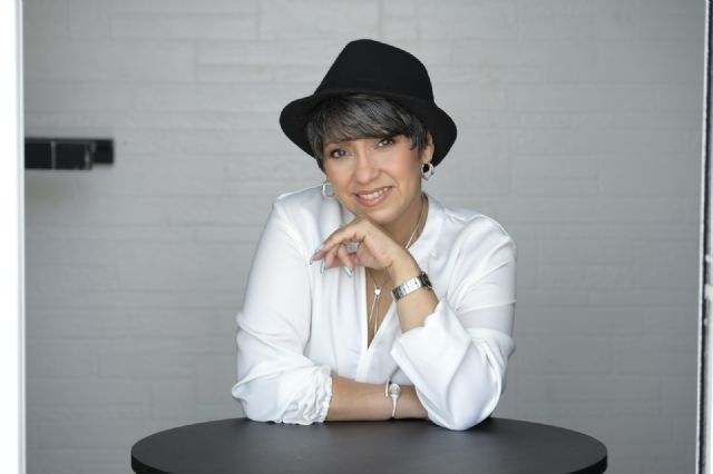 Liz Alemán: La Nueva Voz de la Balada Latina - 3, Foto 3