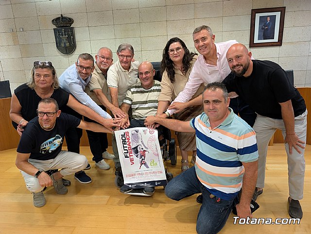 La Selección Veteranos de la FFRM y la Asociación Athletic Club de Bilbao disputarán un partido solidario a beneficio de la Asociación ELA Región de Murcia, Foto 1