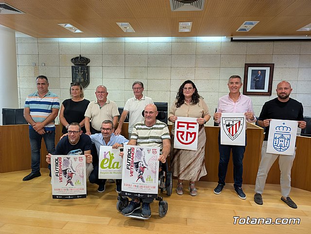 La Selección Veteranos de la FFRM y la Asociación Athletic Club de Bilbao disputarán un partido solidario a beneficio de la Asociación ELA Región de Murcia, Foto 3