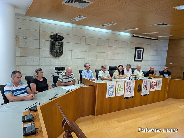 La Selección Veteranos de la FFRM y la Asociación Athletic Club de Bilbao disputarán un partido solidario a beneficio de la Asociación ELA Región de Murcia, Foto 4
