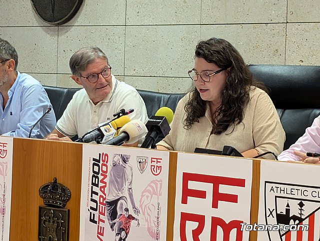 La Selección Veteranos de la FFRM y la Asociación Athletic Club de Bilbao disputarán un partido solidario a beneficio de la Asociación ELA Región de Murcia, Foto 7