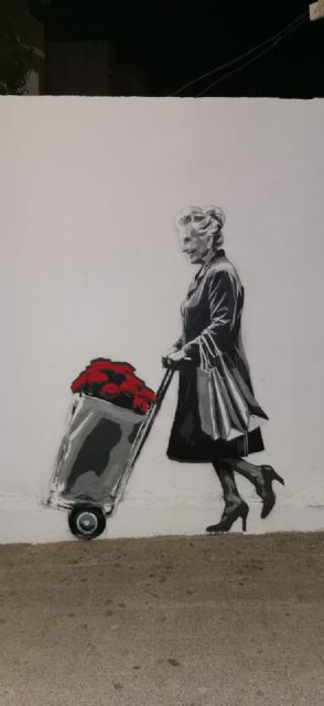 El artista urbano Alberto León pinta un mural en Alcantarilla para apoyar al comercio local - 3, Foto 3