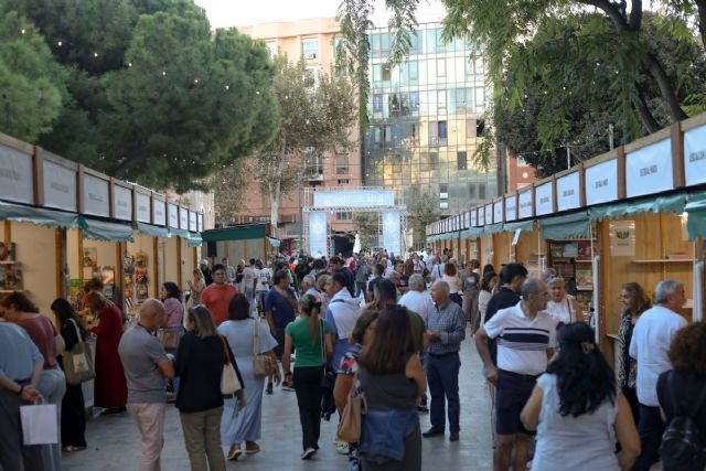 La Feria del Libro de Cartagena se celebrará del 15 al 19 de octubre en la plaza Juan XXIII, con Diego Sánchez Aguilar de pregonero - 1, Foto 1
