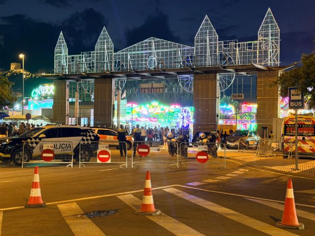 El 'operativo especial feria' de la Policía Local garantiza la convivencia, resultando una primera fase del dispositivo sin consecuencias ni hechos rese&ntilde;ables - 3, Foto 3