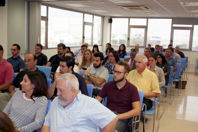 Los empresarios del Parque Empresarial Oeste en Alcantarilla conocen las dos líneas de financiación que el INFO pone a su disposición, con Emprendia e Industria 4.0 - 2, Foto 2