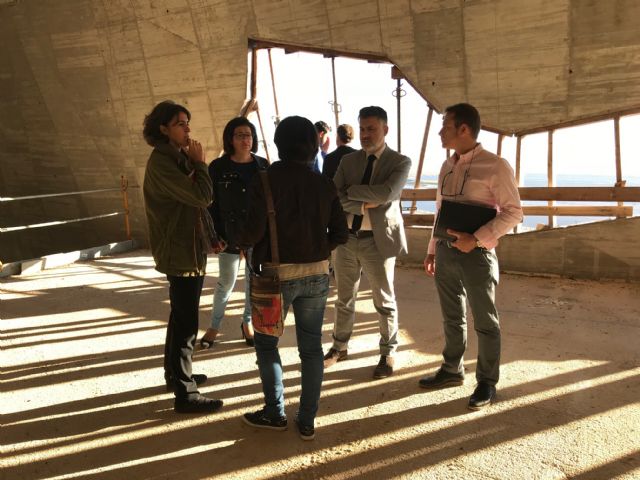 El Alcalde de Torre-Pacheco, muestra el edificio del futuro Museo de Paleoantología y de la Evolución Humana al Director General de Bienes Culturales - 4, Foto 4