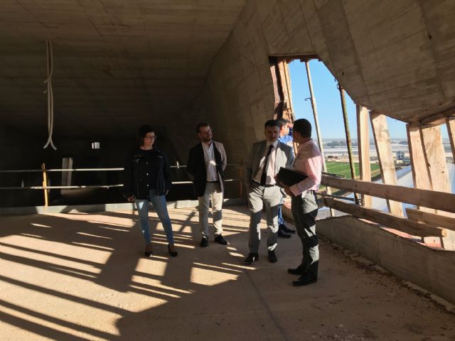 El Alcalde de Torre-Pacheco, muestra el edificio del futuro Museo de Paleoantología y de la Evolución Humana al Director General de Bienes Culturales - 5, Foto 5