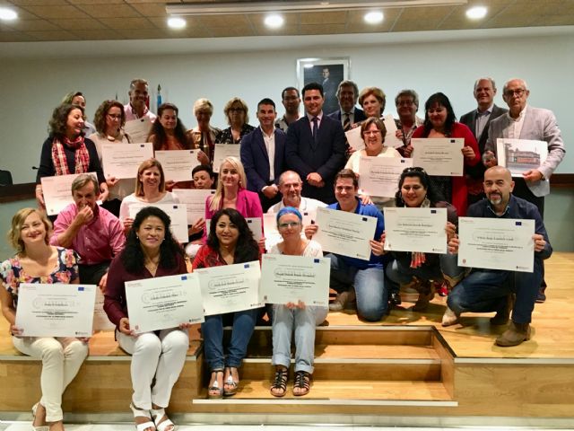 Los alumnos de los primeros cursos de la Fundación INCYDE en San Javier recibieron sus diplomas - 1, Foto 1