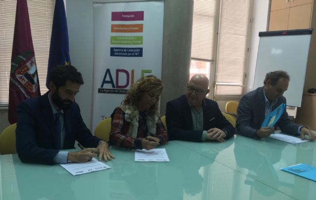 Cs celebra la firma del convenio entre la AJE y el Ayuntamiento para desarrollar el  proyecto ´Cartagena Emprende´ - 1, Foto 1