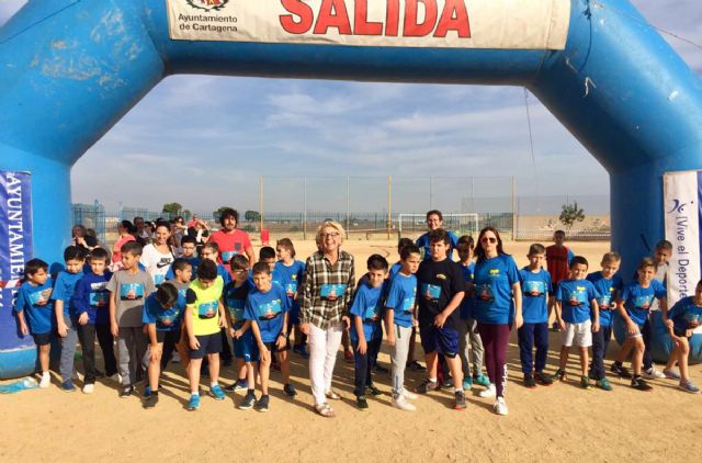 Los escolares de El Algar se hacen eco de la iniciativa ´Vuelta al cole por la leucemia´ - 1, Foto 1