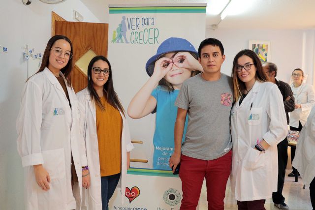 'Ver para Crecer' revisa la vista de 85 personas en situación de vulnerabilidad en Murcia - 4, Foto 4