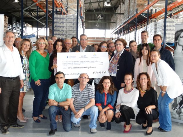 Los trabajadores de Hidrogea consiguen recaudar 3.672€ para el Banco de Alimentos - 1, Foto 1