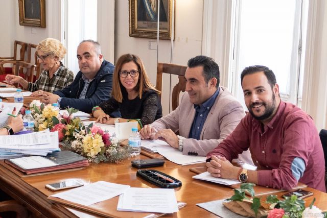 La Junta de Gobierno subvenciona con 65 mil euros la compra de libros y material escolar en 42 centros con alumnos de especiales dificultades económicas - 1, Foto 1