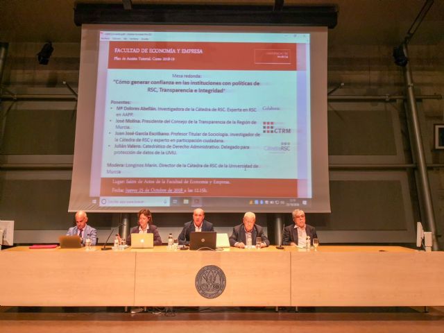 Mesa Redonda: Cómo generar confianza en las instituciones con políticas de RSC, Transparencia e Integridad - 3, Foto 3