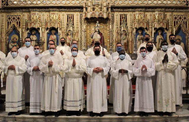 Dios ha pensado en vosotros para una vida grande y hermosa - 1, Foto 1