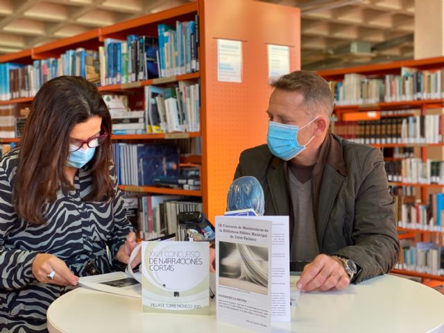 Entrega de Premios del Concurso de Narraciones Cortas Villa de Torre Pacheco y del Concurso de Microrrelatos de la Biblioteca Pública Municipal de Torre Pacheco - 2, Foto 2