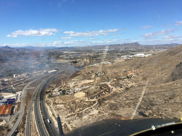 Incendio de cultivos abandonados en Cieza - 1, Foto 1