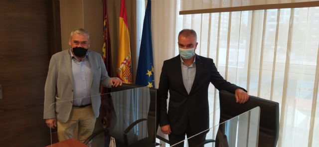 El grupo parlamentario liberal quiere dar a conocer mejor a la sociedad regional la proposición de Ley de Mecenazgo - 2, Foto 2