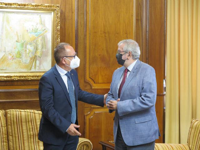 El presidente de la Asamblea Regional recibe al Cuerpo Consular en la Región - 1, Foto 1