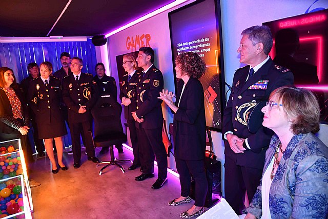 La Policía Nacional y Fundación MAPFRE ponen en marcha Ciberland para protegerse frente a los riesgos del mundo digital - 1, Foto 1