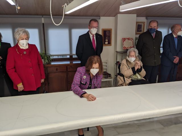 Homenaje del Paso Blanco a Dª María del Carmen Gallego Ramírez - 1, Foto 1