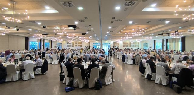 Más de 350 aprendices de Bazán celebran el éxito de los actos del centenario de su Escuela con una multitudinaria comida - 2, Foto 2