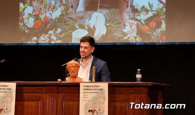 Alberto Marín, el joven imaginero que devuelve a Totana el esplendor del arte sacro barroco, Foto 1
