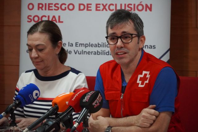 Aguas de Jumilla renueva su convenio de colaboración con Cruz Roja para favorecer la inserción laboral en el municipio - 2, Foto 2