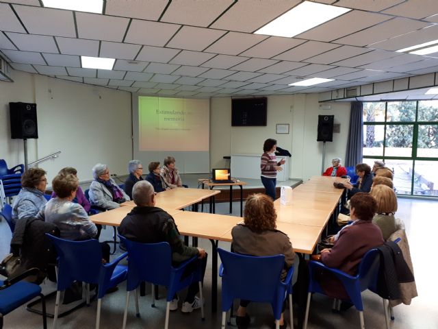 Los mayores trabajan sobre cmo mejorar la memoria dentro del ciclo 