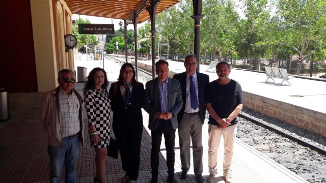 Lorca reclama que no se retrase más la redacción del estudio informativo de la conexión por tren con Granada - 1, Foto 1