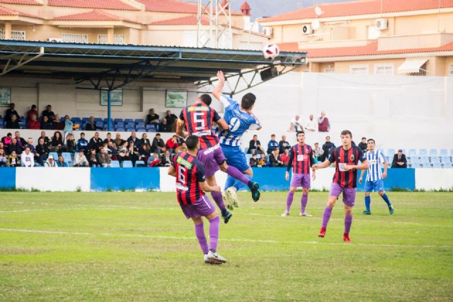 El Águilas tira de fé para ganar al Minerva - 2, Foto 2