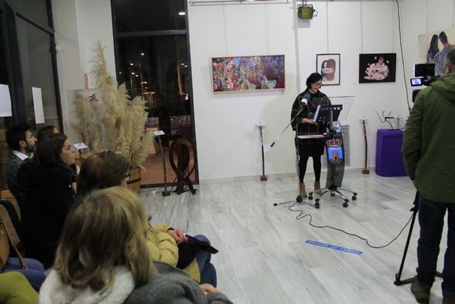 Entregados los premios de los certámenes de dibujo, pintura y escultura además del concurso de relatos hiperbreves con el tema de la violencia de género - 2, Foto 2