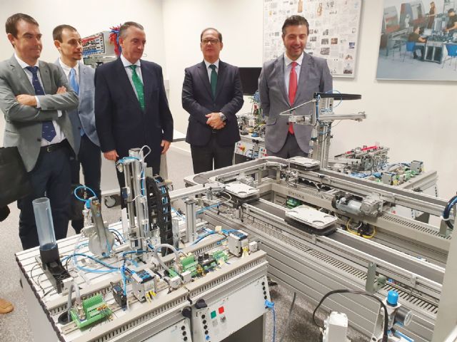 FREMM y Navantia abren la puerta a facilitar la colaboración de las empresas del metal de la Región en proyectos de la constructora naval - 1, Foto 1