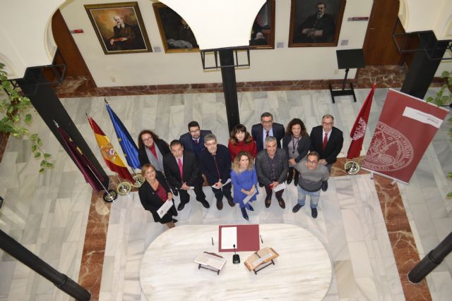 Personal funcionario de la Universidad de Murcia toma hoy posesión de sus plazas. - 2, Foto 2