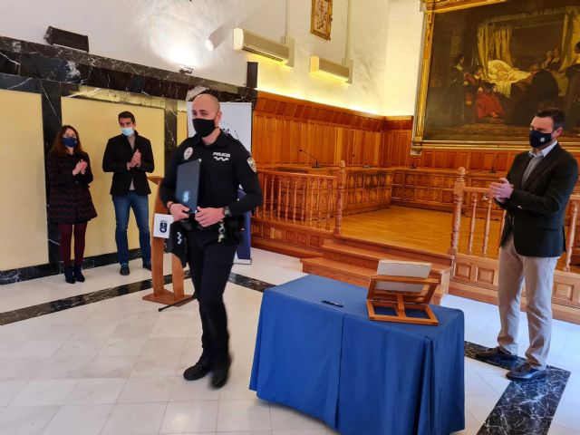 Caravaca refuerza la seguridad ciudadana con la toma de posesión de tres agentes de Policía Local, más otros cuatro que lo harán el próximo mes - 4, Foto 4