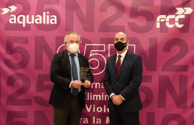 FCC premia a Fundación Adecco por su labor y apoyo a las mujeres víctimas de violencia de género - 2, Foto 2