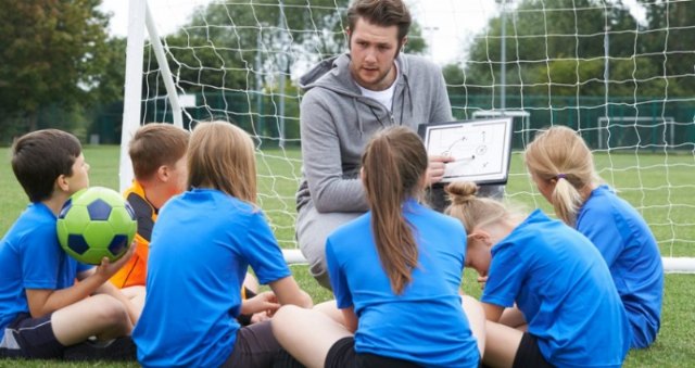 Abierta la convocatoria de subvenciones a clubes deportivos para gastos de contratacin de monitores de categoras menores, Foto 1