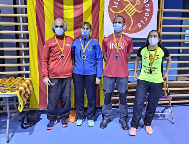Gran actuación del Bádminton Las Torres en la prueba de Barcelona del circuito nacional senior - 2, Foto 2