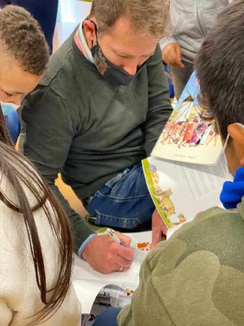 Alumnos de 3º de Primaria del colegio San Antonio visitan el Ayuntamiento de Torre Pacheco - 3, Foto 3