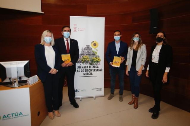 Murcia organiza una jornada en la que se analiza un modelo de jardinería más sostenible basado en las islas de biodiversidad - 2, Foto 2