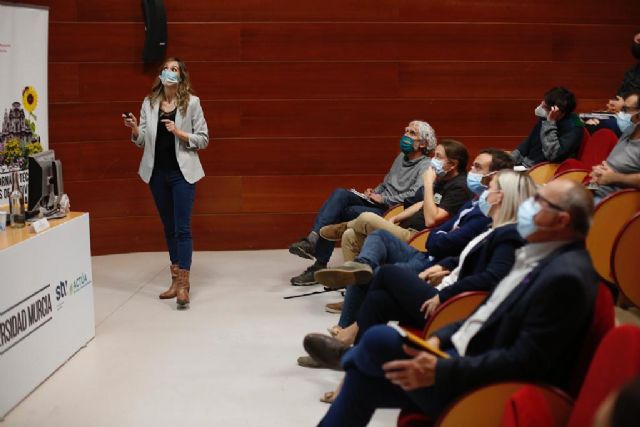 Murcia organiza una jornada en la que se analiza un modelo de jardinería más sostenible basado en las islas de biodiversidad - 4, Foto 4